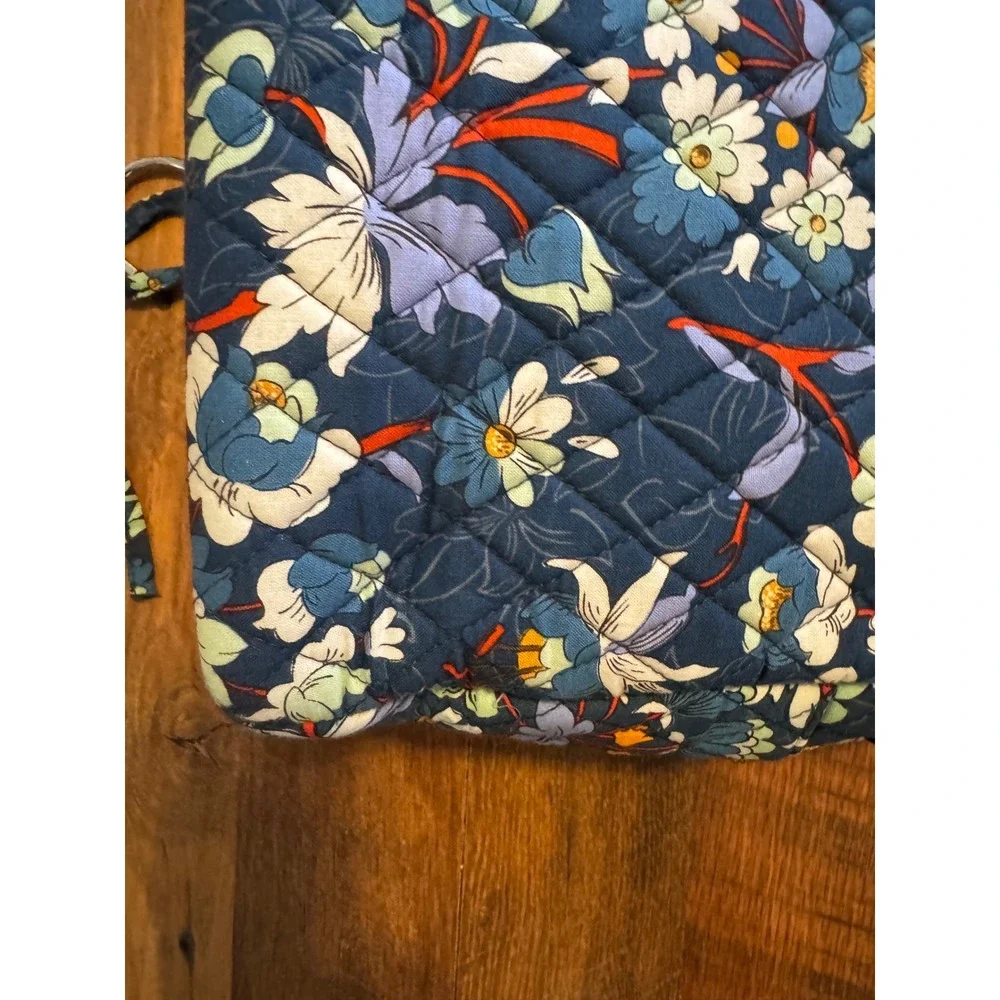 Vera Bradley Navy Floral Quilted Cosmetic Case